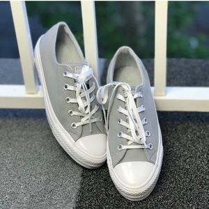 NWT Converse Ctas Gemma OX Dolphin LT W Authentic